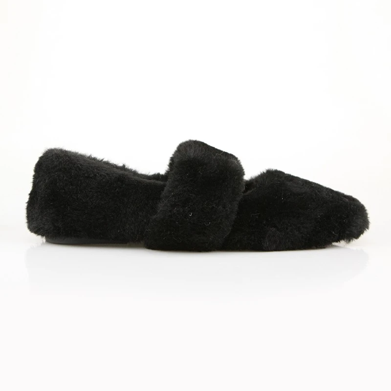 Wide Flat Sandals Wide Flat Sandals
